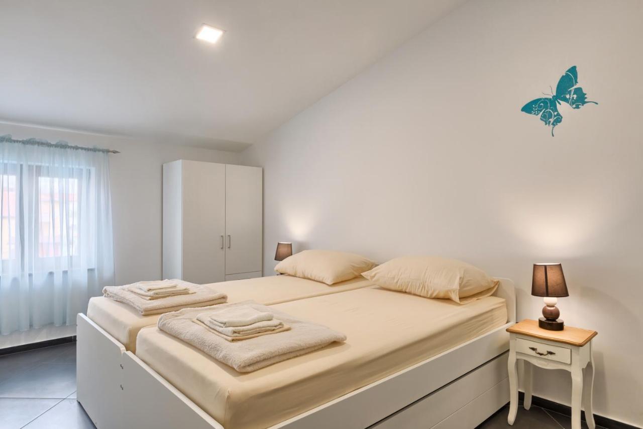 Apartments Ines Pula Ngoại thất bức ảnh