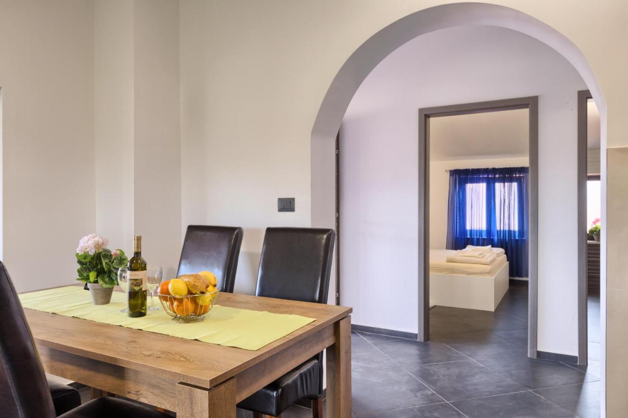 Apartments Ines Pula Ngoại thất bức ảnh