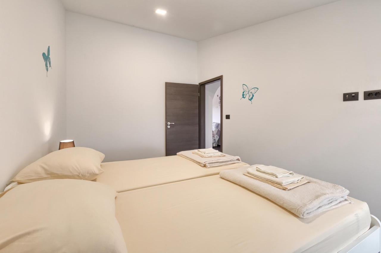 Apartments Ines Pula Ngoại thất bức ảnh
