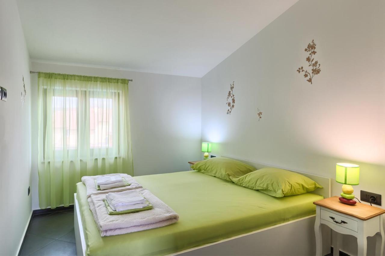 Apartments Ines Pula Ngoại thất bức ảnh